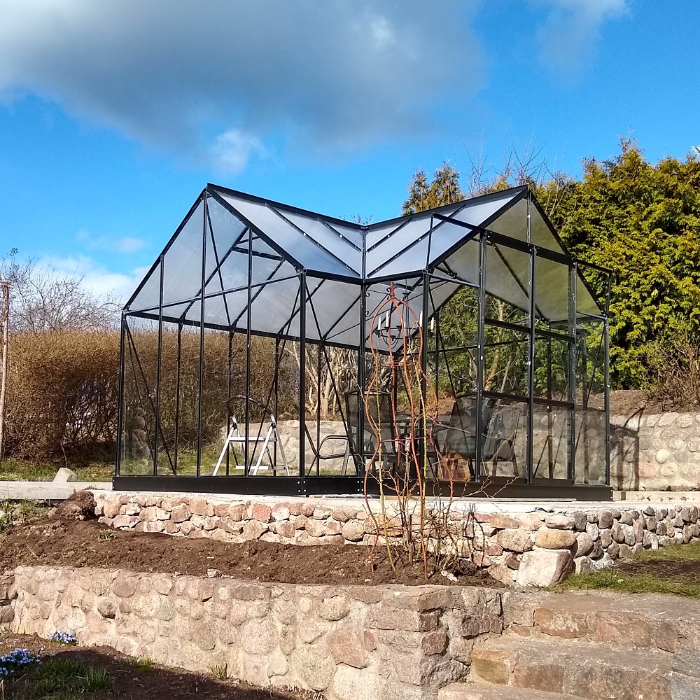 Drivhus Triton med herdet glass - 10,2 m� + Drivhusbord