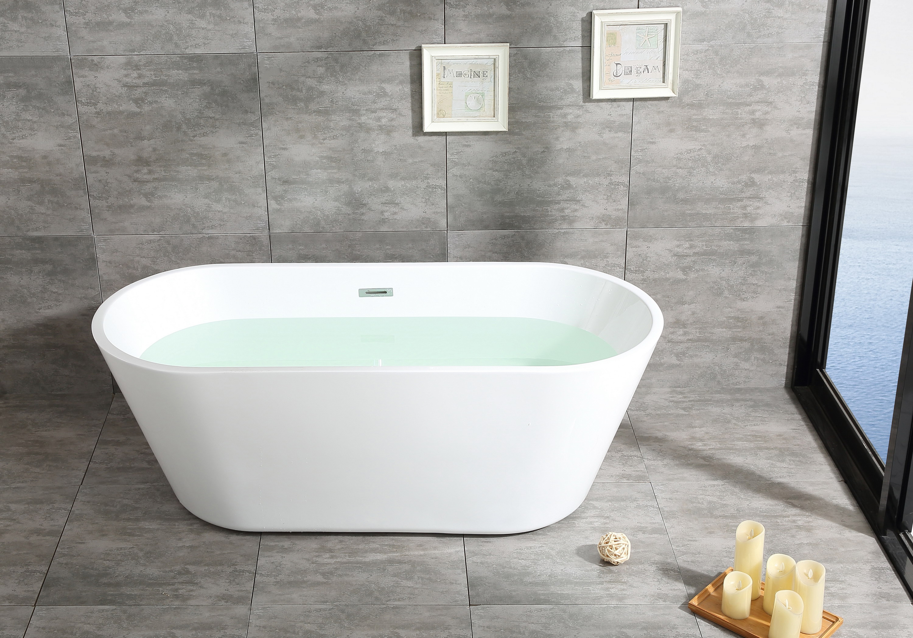 Badekar november - 150x75x58 cm Badekar november - 150x75x58 cm