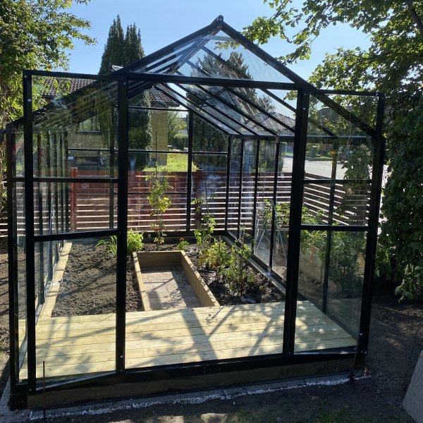 Drivhus Titan - 9,2 m� + Drivhusrengj�ring