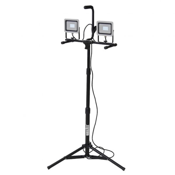 LED-strlekaster med stativ 2 x 30 W