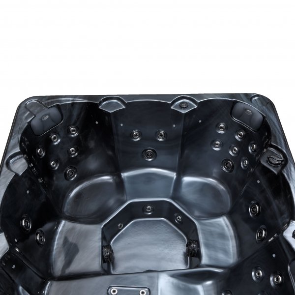 Badestamp Poseidon Blackline - 5-6 personer Badestamp Poseidon Blackline - 5-6 personer