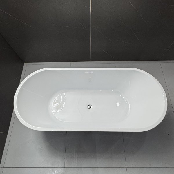 Badekar Hilo frittst�ende 135 � 75 cm