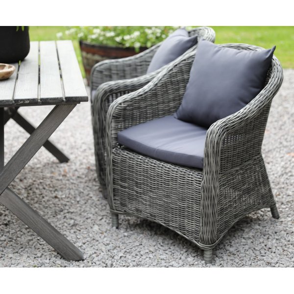 Spisegruppe Scottsdale: Bord 150 cm inkl. 4 stk. Mercury lenestoler i grå kunstrotting Spisegruppe Scottsdale: Bord 150 cm inkl. 4 stk. Mercury lenestoler i grå kunstrotting