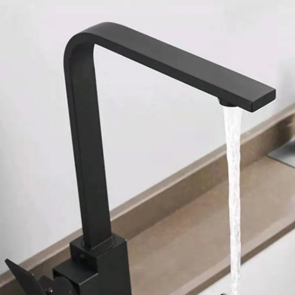 Kjøkkenbatteri Daisy - Sort Kjøkkenbatteri Daisy - Sort