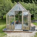 Kundebilde Drivhus Emilia med fundament 8,2 m² – Gråbehandlet tre - Herdet glas