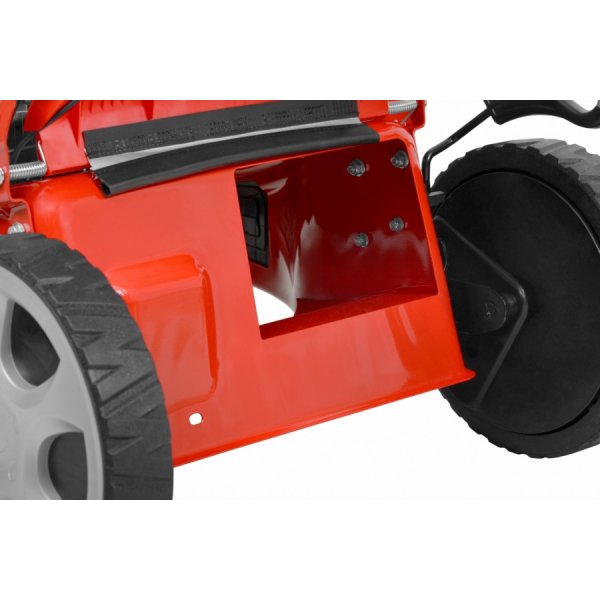 Bensindrevet gressklipper 56 cm, selvgående 4 brytere - Briggs & Stratton 163cc Bensindrevet gressklipper 56 cm, selvgående 4 brytere - Briggs & Stratton 163cc