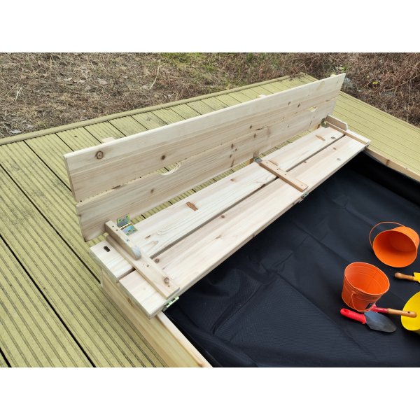 Sandkasse med benk/lokk 157x157 cm Sandkasse med benk/lokk 157x157 cm
