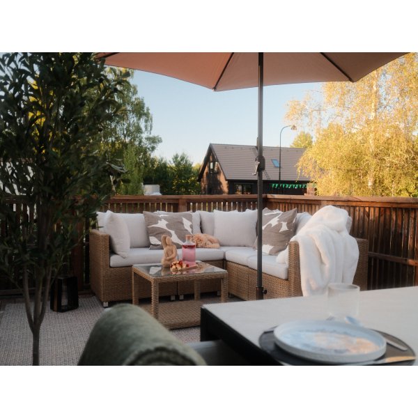 Loungegruppe Natur med hvite puter 200x200 - Vamos + Flekkfjerner for møbler Loungegruppe Natur med hvite puter 200x200 - Vamos + Flekkfjerner for møbler