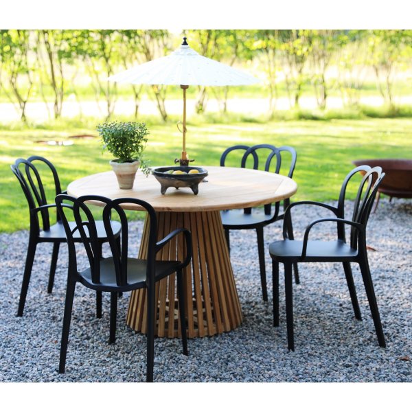 Spisegruppe Salt� teak: Teakbord, rundt, 120 cm, inkl. 4 stk. Thornet karmstoler