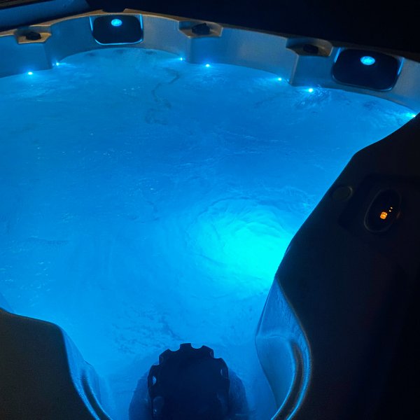 Badestamp Poseidon - 5-6 personer Badestamp Poseidon - 5-6 personer