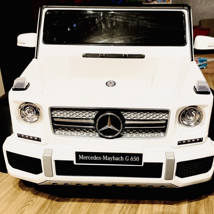 Kundebilde Elbil for barn Mercedes A100 hvit - 2-seters fjernkontroll: I had to send additional pictures...