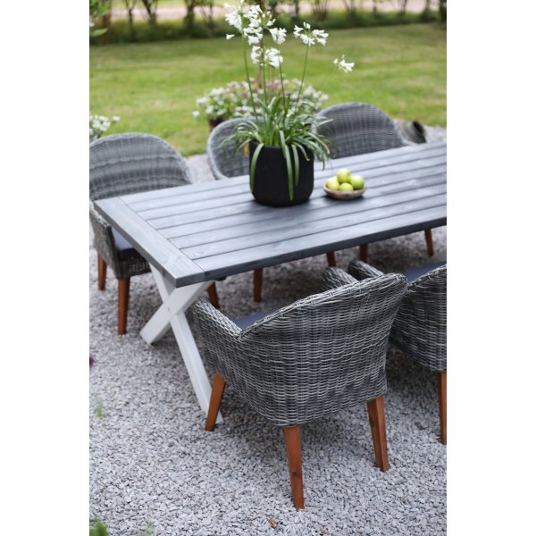 Oxford utendrs spisegruppe; grtt/hvitt bord 220 cm inkl. 6 stk. Valetta lenestoler gr kunstrotting + Tekstilimpregnering for utembler