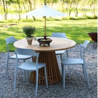 Spisegruppe Saltö teak: Teakbord, rundt, 120 cm inkludert 4 stk. Abbe-stoler Spisegruppe Saltö teak: Teakbord, rundt, 120 cm inkludert 4 stk. Abbe-stoler