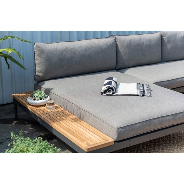 Livsstil Hage Topaz salonggruppe med divan - Grå/teak Livsstil Hage Topaz salonggruppe med divan - Grå/teak