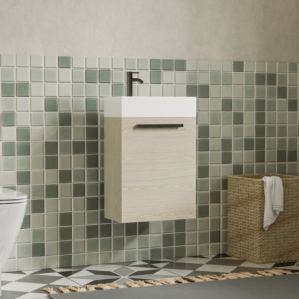 Baderomsmbler - Aria | Enkel toalett med myklukkende dr | 80 cm