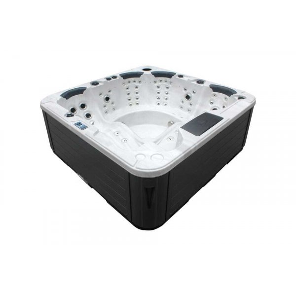 Badestamp Jupiter 94 Jets - 6 personer - Deksel inkludert Badestamp Jupiter 94 Jets - 6 personer - Deksel inkludert