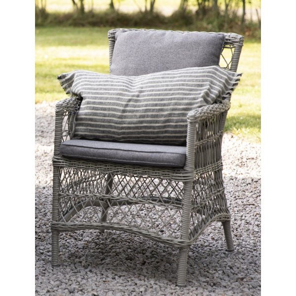 Provence utendørs lenestol i grå syntetisk rotting + Tekstilimpregnering for utemøbler Provence utendørs lenestol i grå syntetisk rotting + Tekstilimpregnering for utemøbler