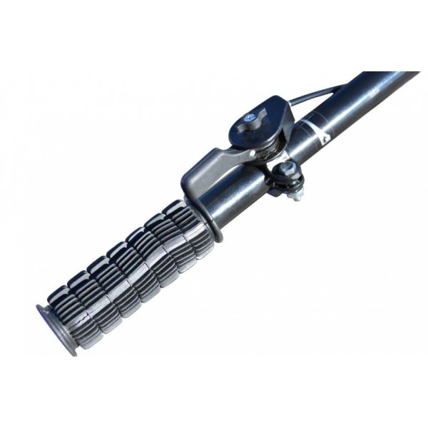 Bensindrevet jordfreser med mange tilbeh�r