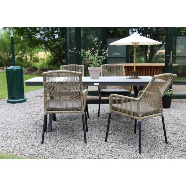 Ystad lenestol - vridd syntetisk rotting/grå pute + Tekstilimpregnering for utemøbler Ystad lenestol - vridd syntetisk rotting/grå pute + Tekstilimpregnering for utemøbler