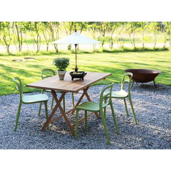 Spisegruppe Salt teak: Klaffbord i teak inkl. 4 stk Nordan stabelbare stoler