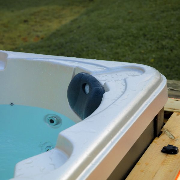 Badestamp Poseidon - 5-6 personer Badestamp Poseidon - 5-6 personer