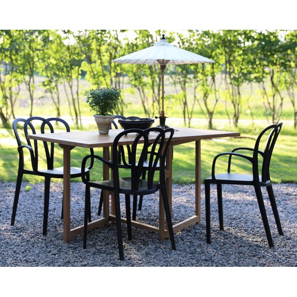 Spisegruppe Saltö teak: Klaffbord i teak inkl. 4 stk. Thornet karmstoler Spisegruppe Saltö teak: Klaffbord i teak inkl. 4 stk. Thornet karmstoler