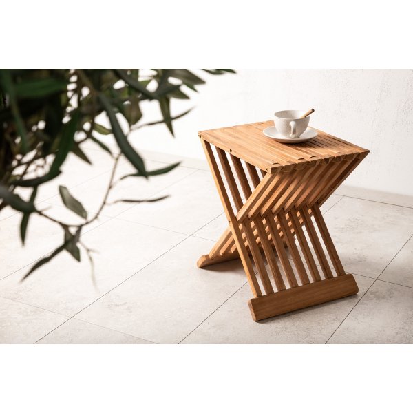 Saltö sammenleggbart sidebord i teak Saltö sammenleggbart sidebord i teak