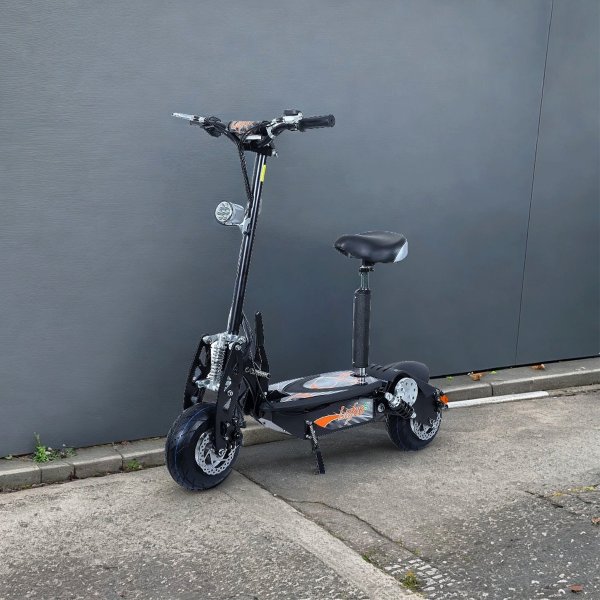 Elsparkesykkel 1000W med sete | 38 km/t | Sammenleggbar | Lyfco Elsparkesykkel 1000W med sete | 38 km/t | Sammenleggbar | Lyfco