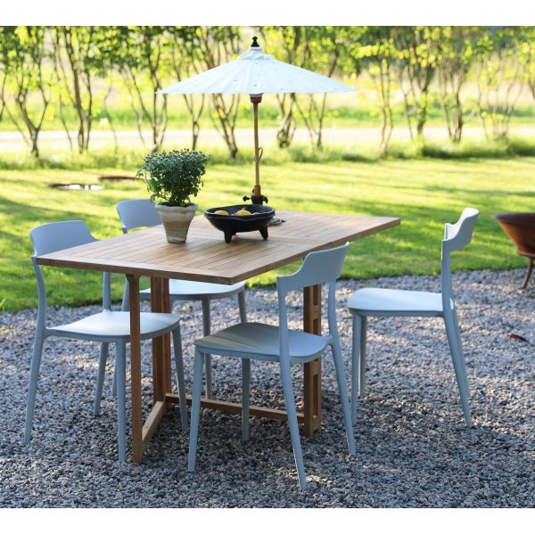 Spisegruppe Salt teak: Klaffbord i teak inkl. 4 stk. Abbe stoler